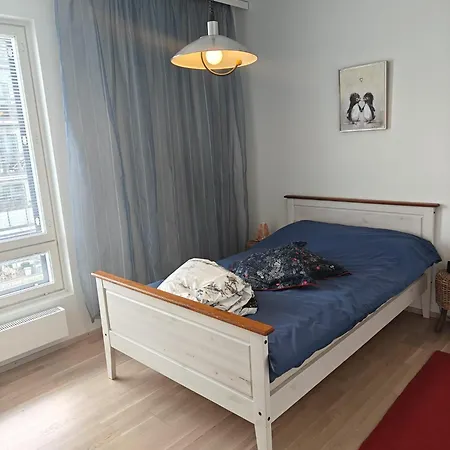 Kolmio,sauna,parkkihalli,messukeskus Haermaelaen Ranta *