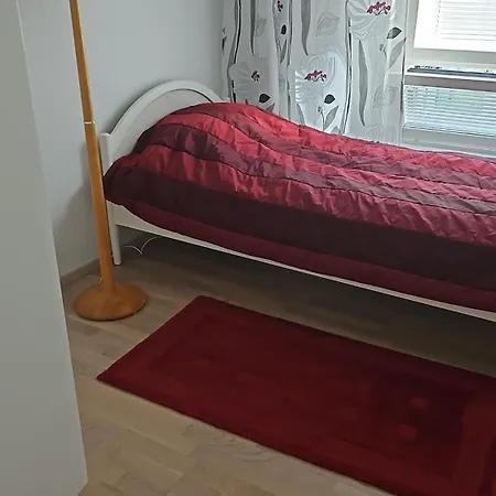 Kolmio,sauna,parkkihalli,messukeskus Haermaelaen Ranta Daire Tampere