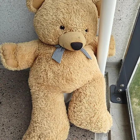 Kolmio,sauna,parkkihalli,messukeskus Haermaelaen Ranta טמפרה