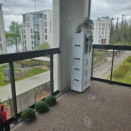 Daire Kolmio,sauna,parkkihalli,messukeskus Haermaelaen Ranta Tampere