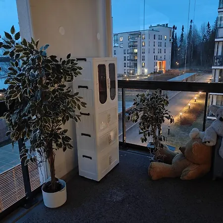 Kolmio,sauna,parkkihalli,messukeskus Haermaelaen Ranta Daire